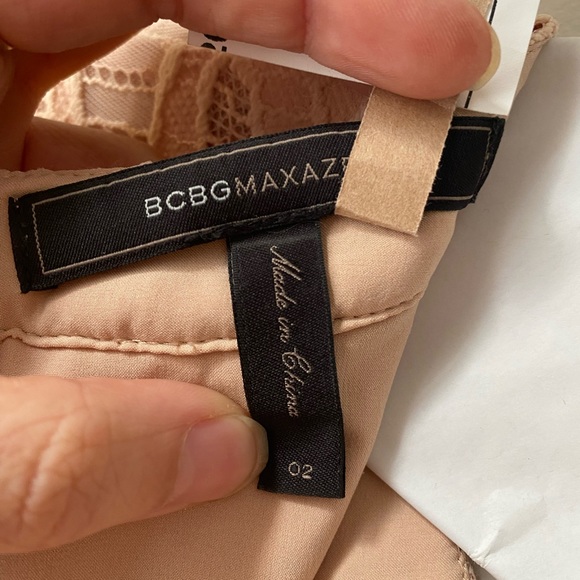 BCBAXAZRIA Light Pink Lace Bridesmaid Dress, Size 2 - Picture 3 of 3